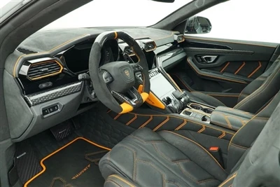 Mansory atklāj jaunu modificētu Mansory Venatus