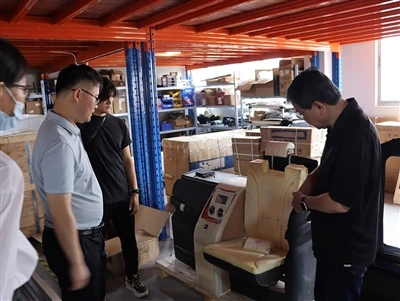 Xiamen Kench un Toyota Alphard izplatītāja lieliskā sadarbība